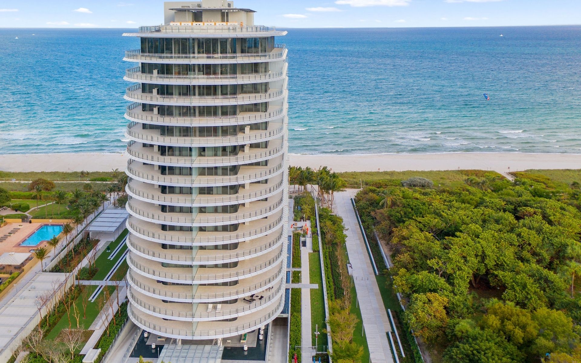 main tower of 87 park residences aerial view